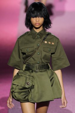 Mercedes-Benz Moda Haftası sırasında Marc Jacobs