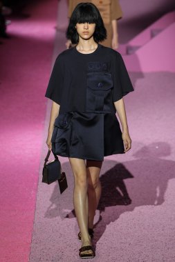 Mercedes-Benz Moda Haftası sırasında Marc Jacobs