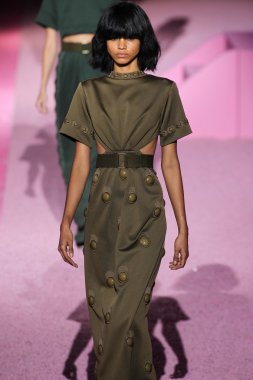 Mercedes-Benz Moda Haftası sırasında Marc Jacobs