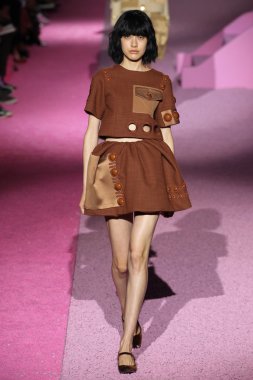 Mercedes-Benz Moda Haftası sırasında Marc Jacobs