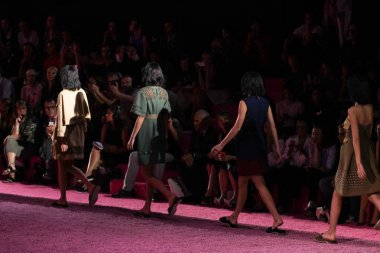 Mercedes-Benz Moda Haftası sırasında Marc Jacobs