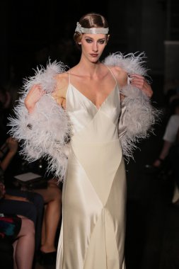 Johanna Johnson pist Show