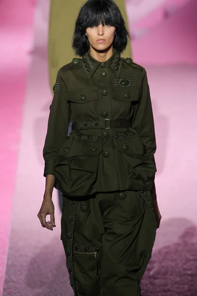 Marc Jacobs lors de la Fashion Week Mercedes-Benz — Photo