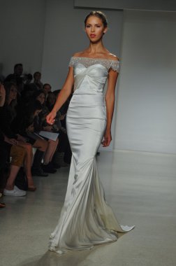 Kelly Faetanini pist Show