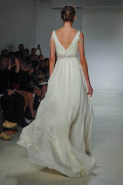 Kelly Faetanini pist Show