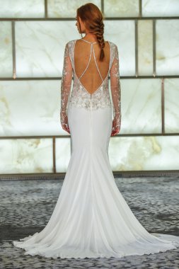 Rivini sırasında Güz 2015 Gelin Koleksiyonu