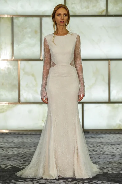 RIVINI during Fall 2015 Bridal Collection — Stock Photo, Image