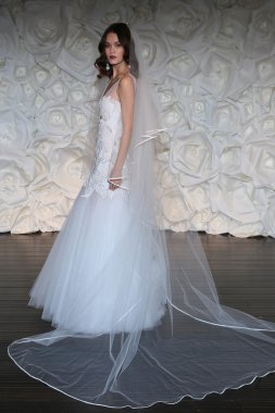 Naeem Khan lookbook ateş