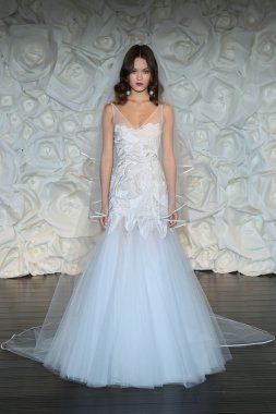 Naeem Khan lookbook ateş