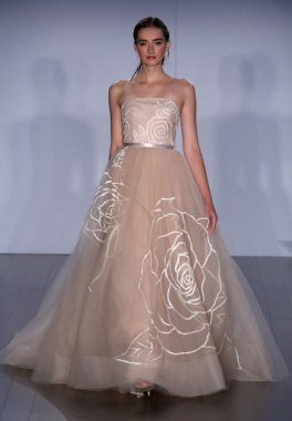 Jim Hjelm defile