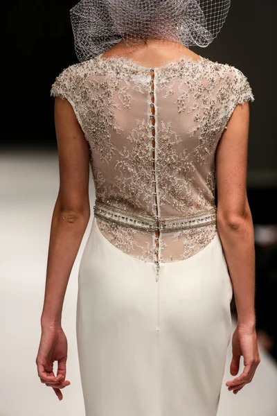 Badgley mischka modenschau — Stockfoto