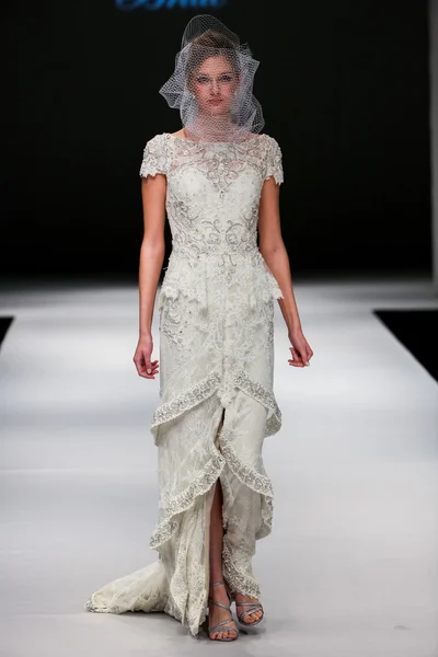 Desfile da Badgley Mischka — Fotografia de Stock