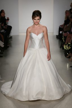 Matthew Christopher defile