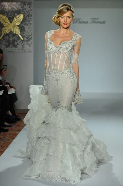 PRINA Tornai bröllopsbutiker collection — Stockfoto