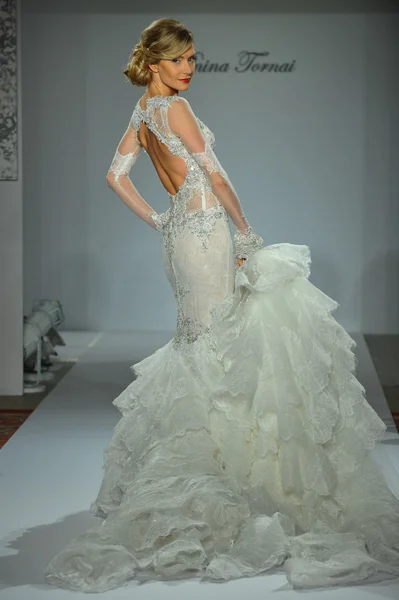 Prina Tornai Bridal collection — Stock Photo, Image