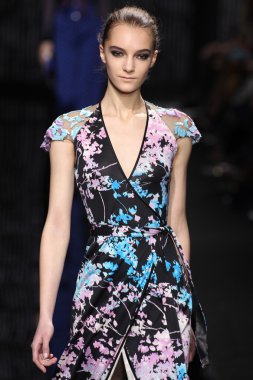 Diane Von Furstenberg defile