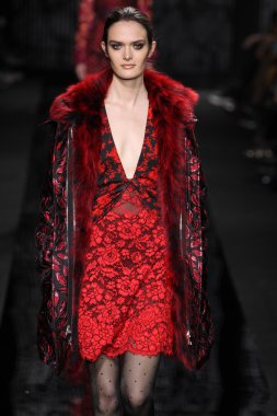 Diane Von Furstenberg defile