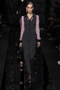 Diane Von Furstenberg defile