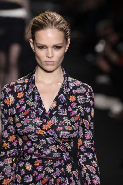 Diane Von Furstenberg defile