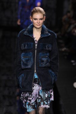 Diane Von Furstenberg defile