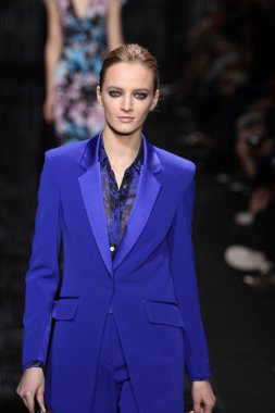 Diane Von Furstenberg defile