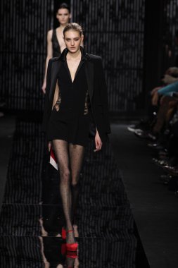 Diane Von Furstenberg defile
