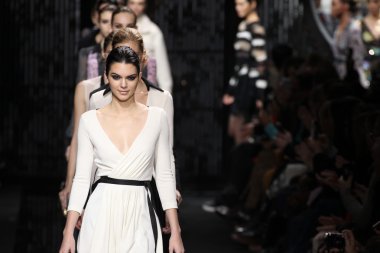 Diane Von Furstenberg defile
