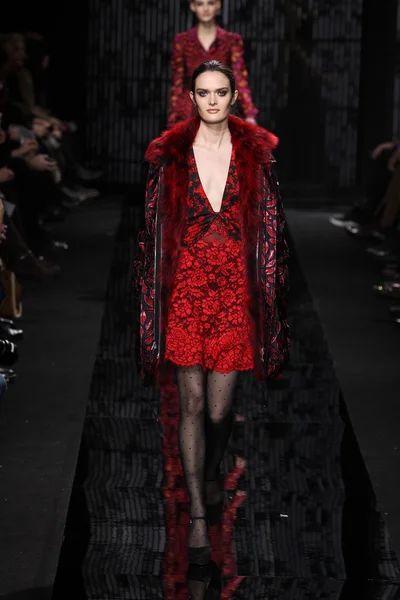 Diane Von Furstenberg defile