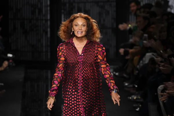 Diane Von Furstenberg fashion show — Stock Photo, Image