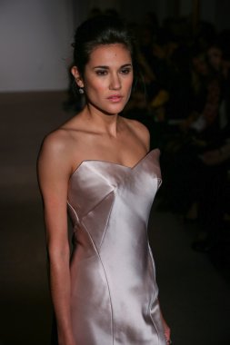 Anna Maier ve Ulla Maija Couture gelin