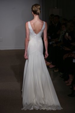 Anna Maier ve Ulla Maija Couture gelin