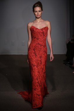 Anna Maier ve Ulla Maija Couture gelin