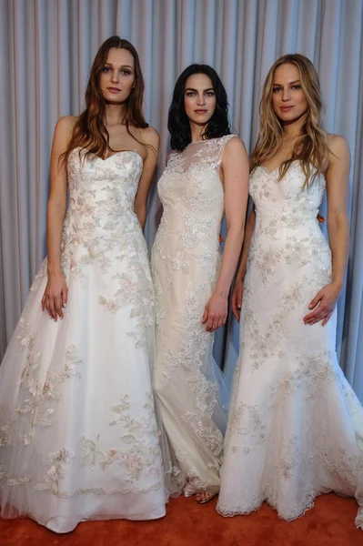 Michelle Roth Bridal Collection — Stockfoto