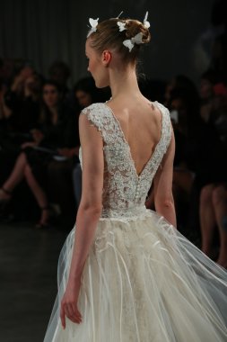 Ines Di Santo Bridal gösteri