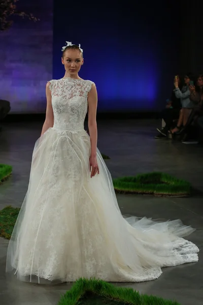 Ines Di Santo Bridal Show — Stock fotografie