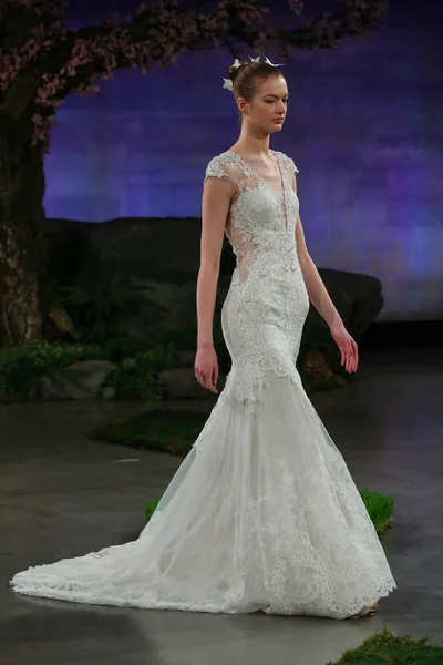 Ines Di Santo Bridal Show — Stock Photo, Image