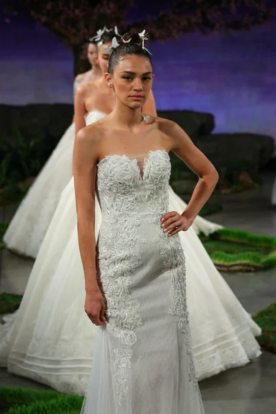 Ines Di Santo Bridal Show — Stock Photo, Image