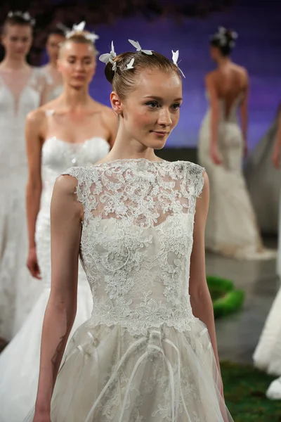 Ines Di Santo Bridal Show — Stock fotografie