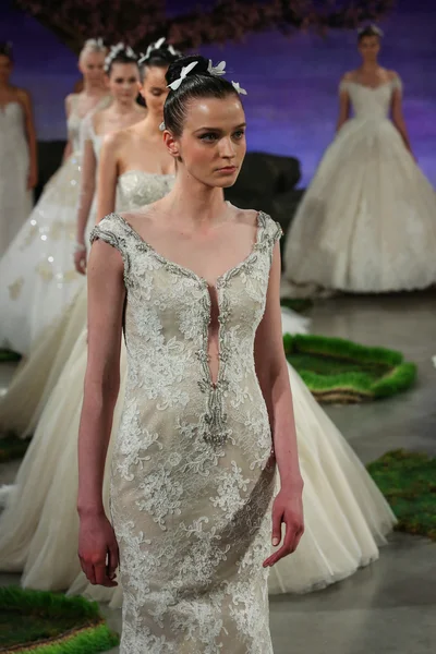 Ines Di Santo Bridal Show — Stock fotografie