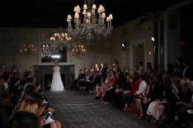 Mira Zwillinger Gelin Koleksiyonu