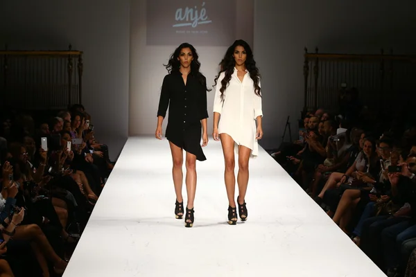 Anje fashion show — Stock Photo, Image