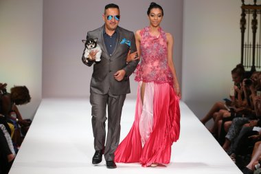 Anthony Rubio fashion show clipart