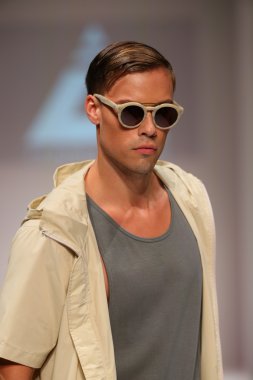 Sektör defile kontrol