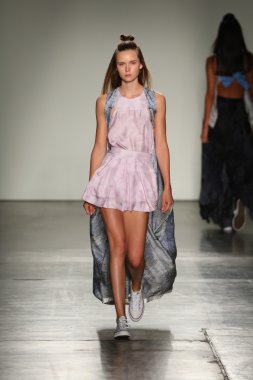 DSW Sponsors Gen Art 20th Anniversary Fresh Faces