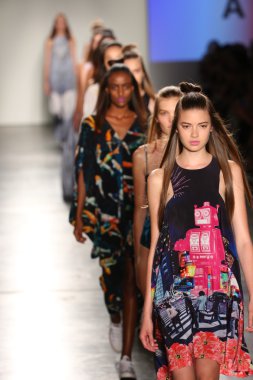 DSW Sponsors Gen Art 20th Anniversary Fresh Faces