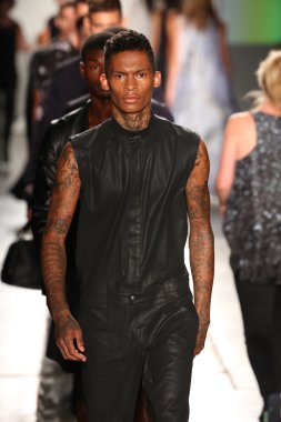 DSW Sponsors Gen Art 20th Anniversary Fresh Faces