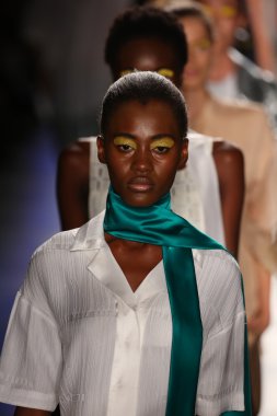 DSW Sponsors Gen Art 20th Anniversary Fresh Faces