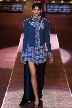 Marc Jacobs Runway Spring 2016
