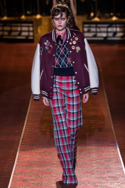 Marc Jacobs Runway Spring 2016
