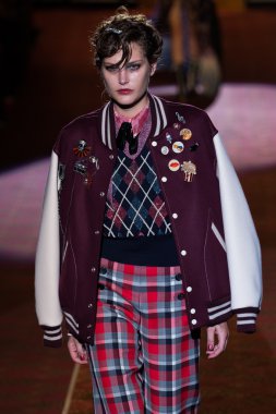 Marc Jacobs Runway Spring 2016